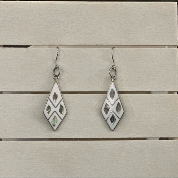 Geometric Diamond Shaped Oil Slick Mother of Pearl Pierced Dangle Earrings - Picture 1 of 5